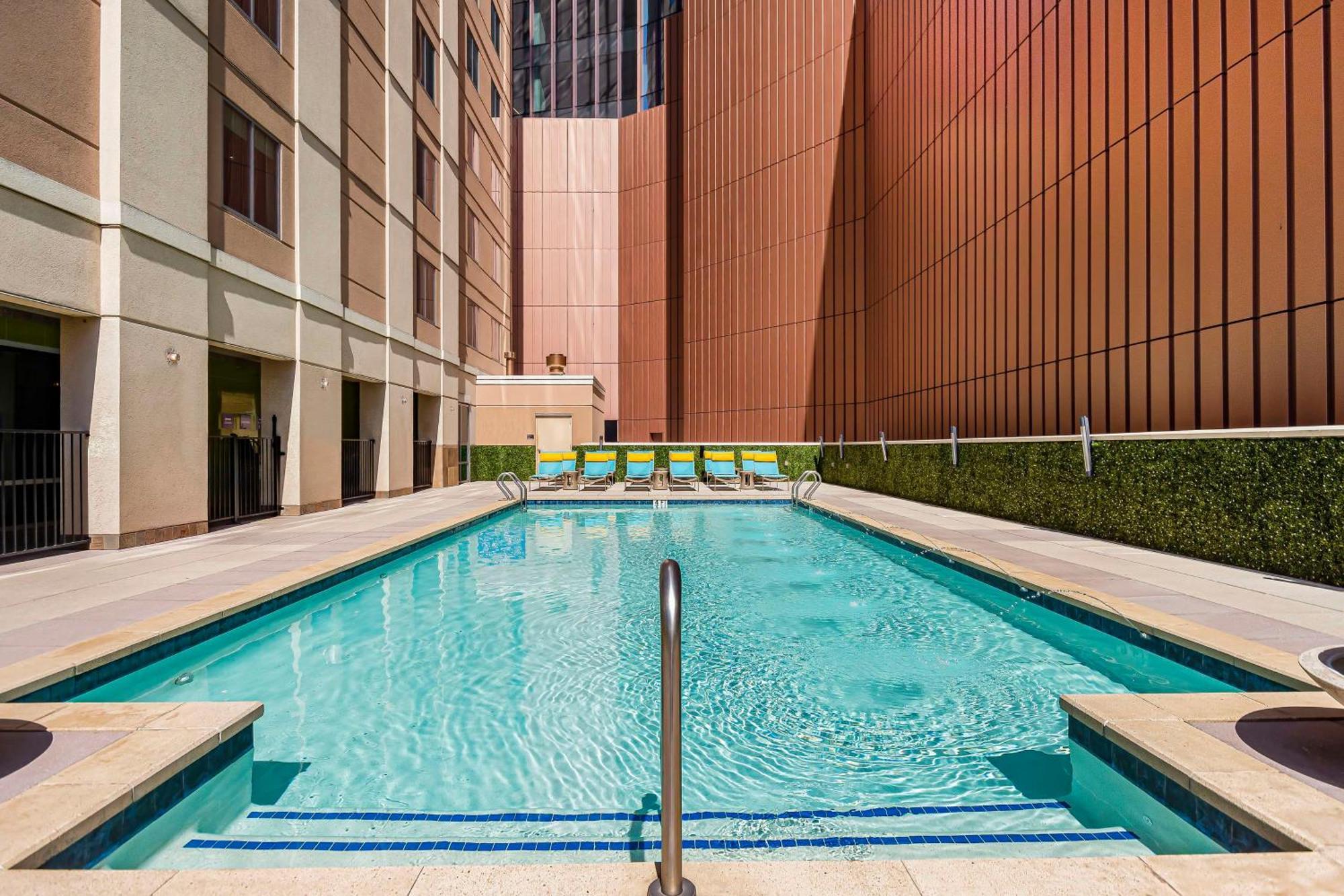 Embassy Suites Houston - Downtown Exteriér fotografie