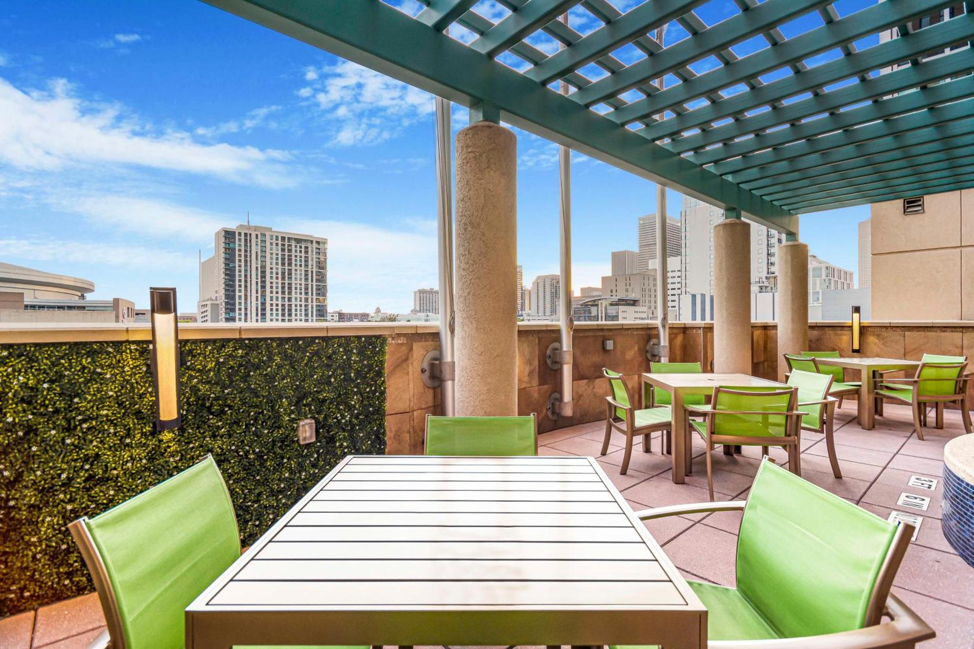 Embassy Suites Houston - Downtown Exteriér fotografie